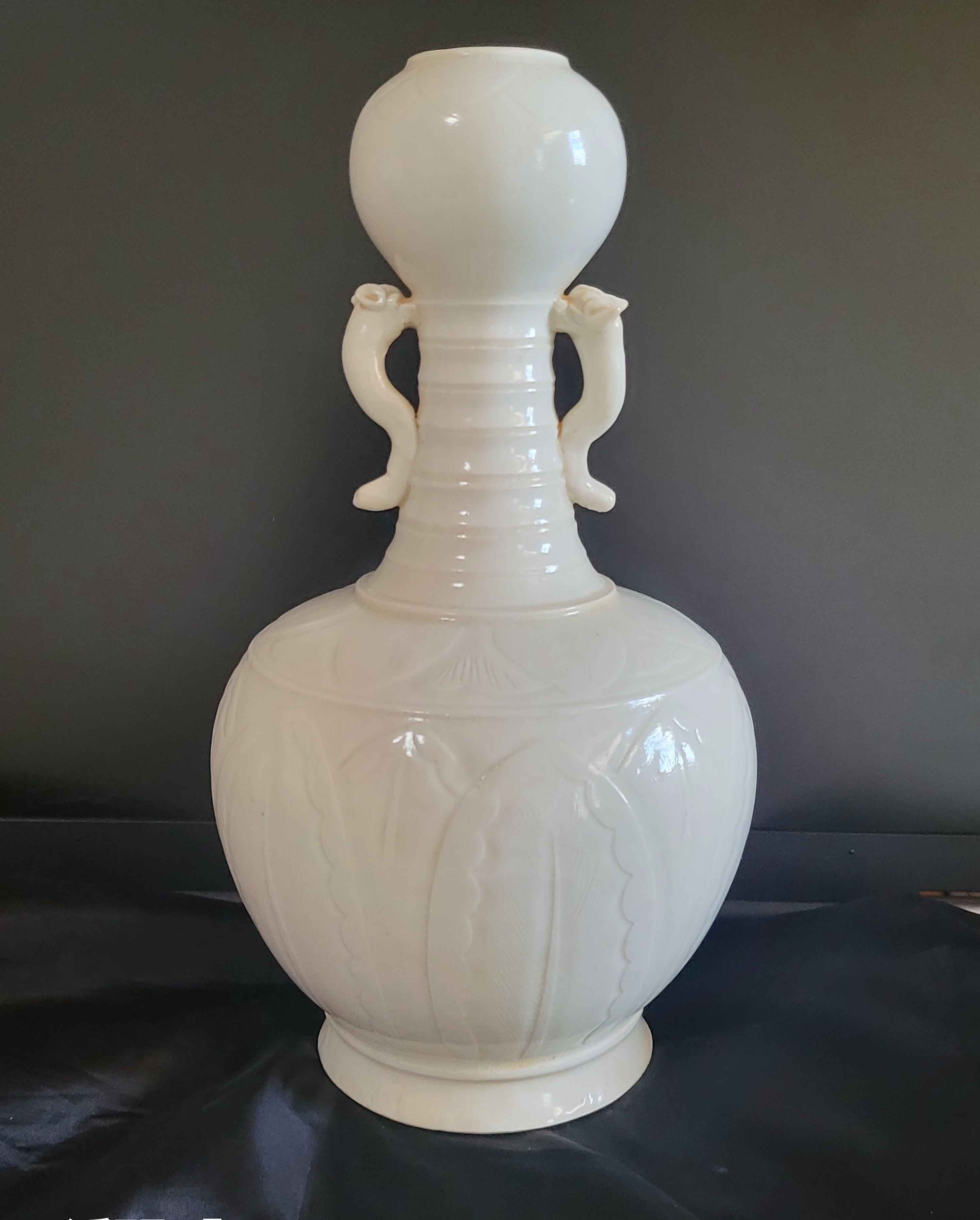中国古美術・旧蔵品 宋代 定窑 酱釉 花鸟纹盘・食器・禮品・置物・茶道具・文房具 宋·定窑酱釉花斑纹盖罐_精品展厅_ 国珍府文物鉴定（北京）有限公司